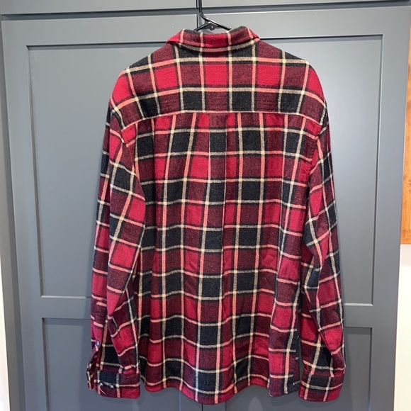 VTG Woolrich Black Red Plaid Flannel 6118 - Picture 2 of 4